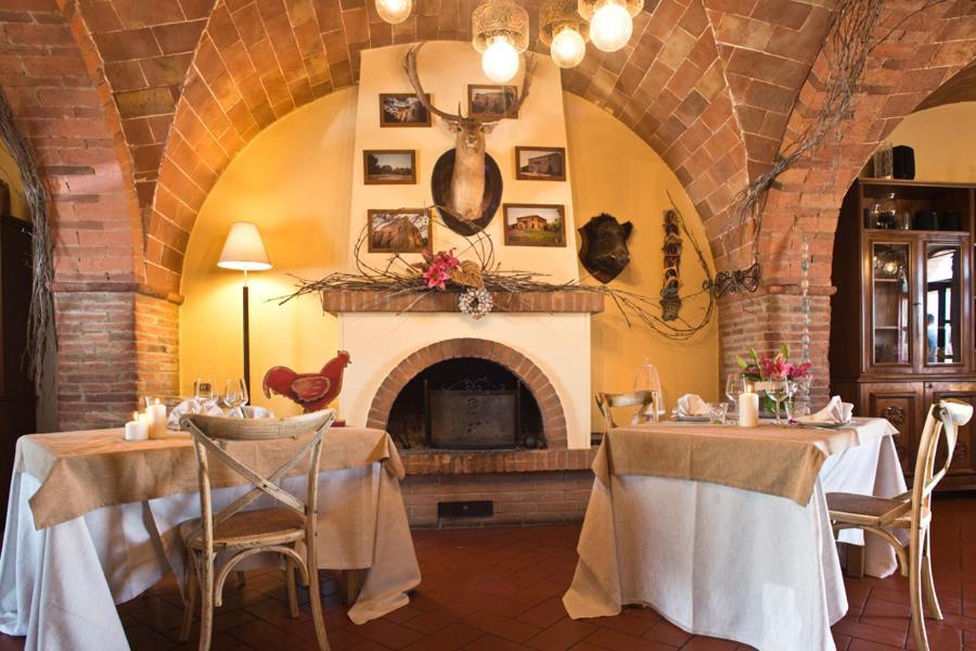 Agriturismo Santa Vittoria โวลแตร์รา ภายนอก รูปภาพ