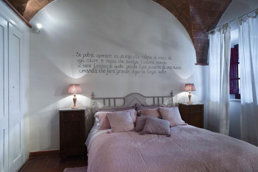 Agriturismo Santa Vittoria โวลแตร์รา ภายนอก รูปภาพ