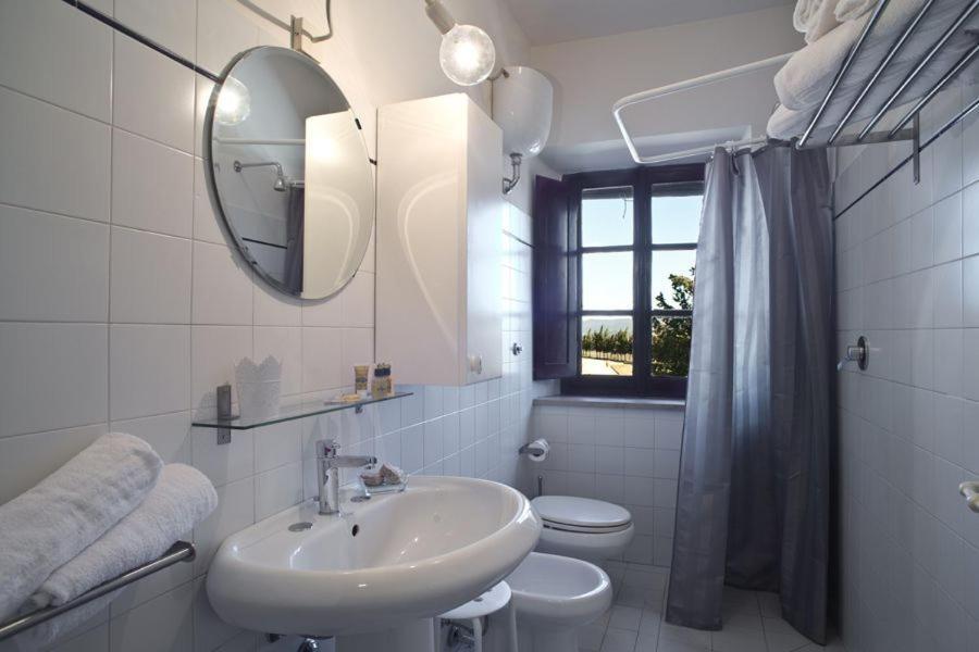 Agriturismo Santa Vittoria โวลแตร์รา ภายนอก รูปภาพ